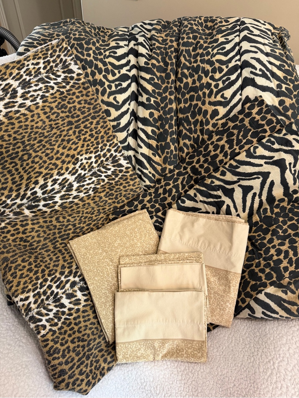 Full Size Animal Print Comforter Set - Tan & Black - Bold Leopard & Zebra Design